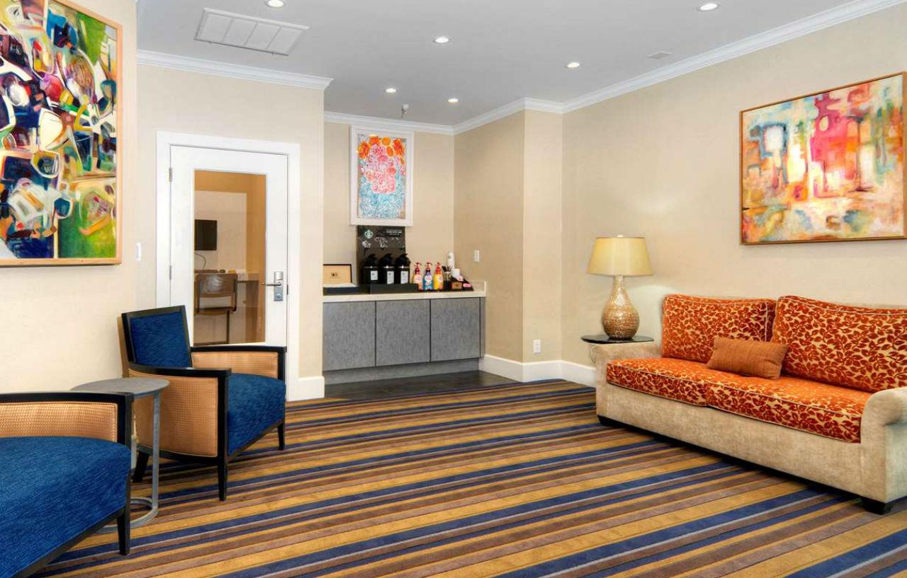 Best Western Plus Palm Court Hotel Дейвис Экстерьер фото