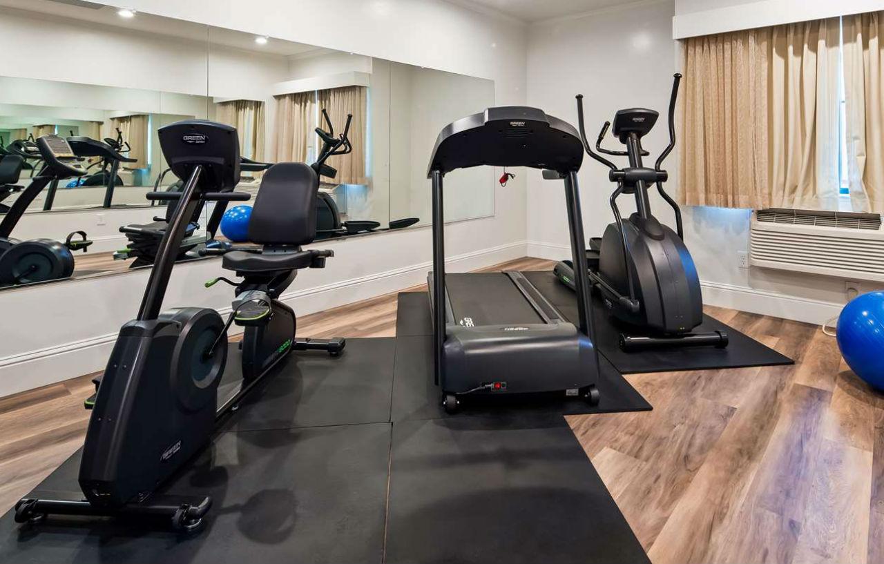 Best Western Plus Palm Court Hotel Дейвис Экстерьер фото