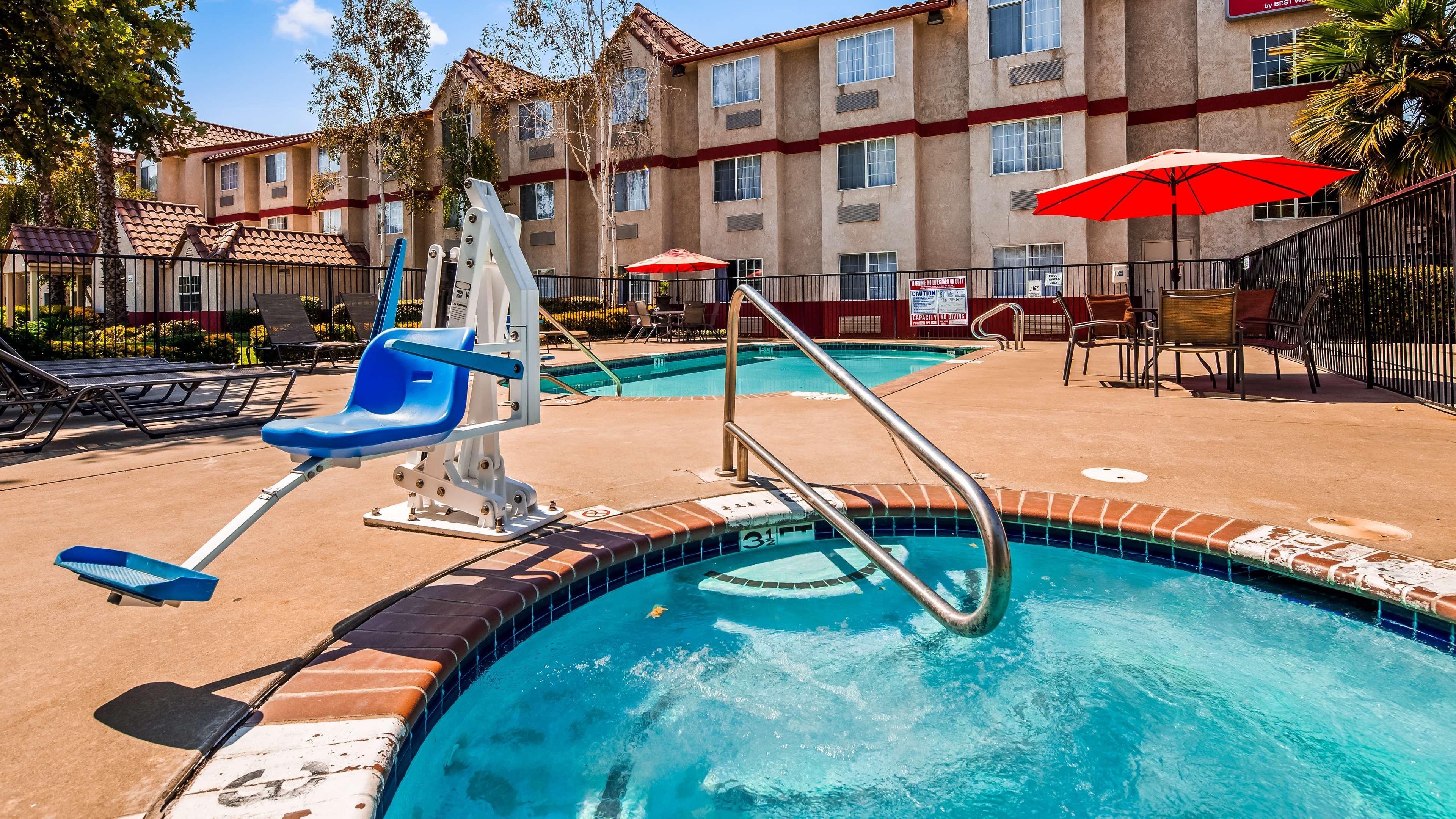 Best Western Plus Palm Court Hotel Дейвис Экстерьер фото
