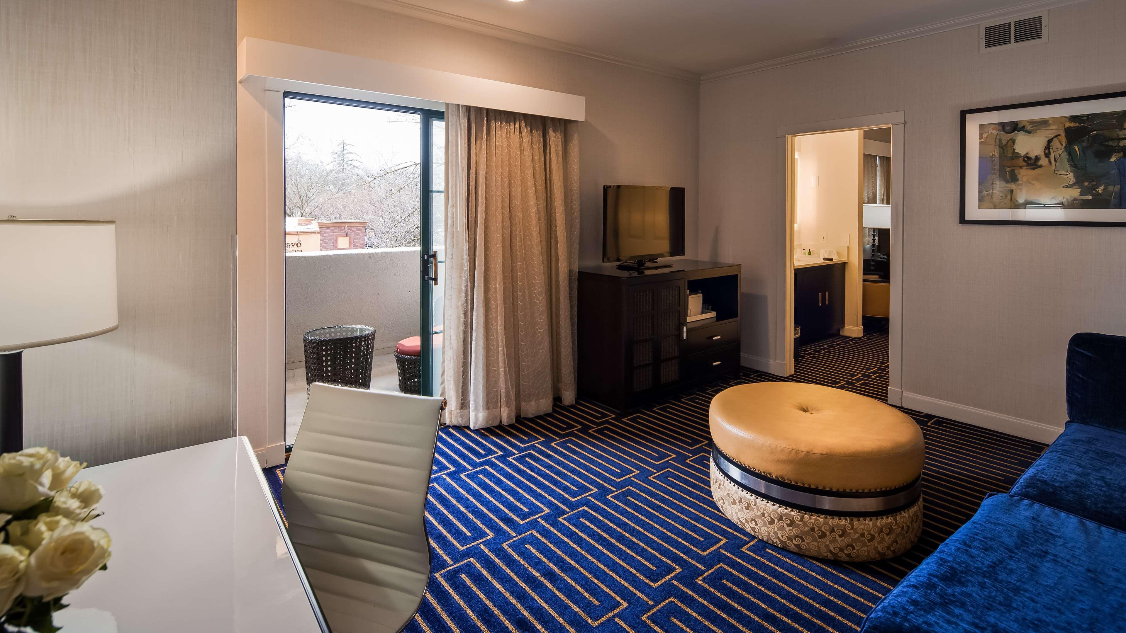 Best Western Plus Palm Court Hotel Дейвис Экстерьер фото