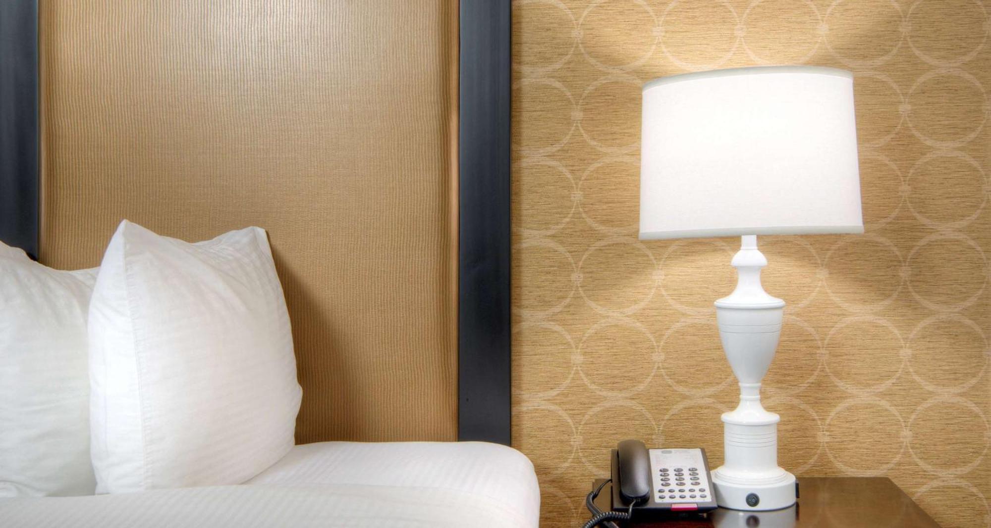 Best Western Plus Palm Court Hotel Дейвис Экстерьер фото