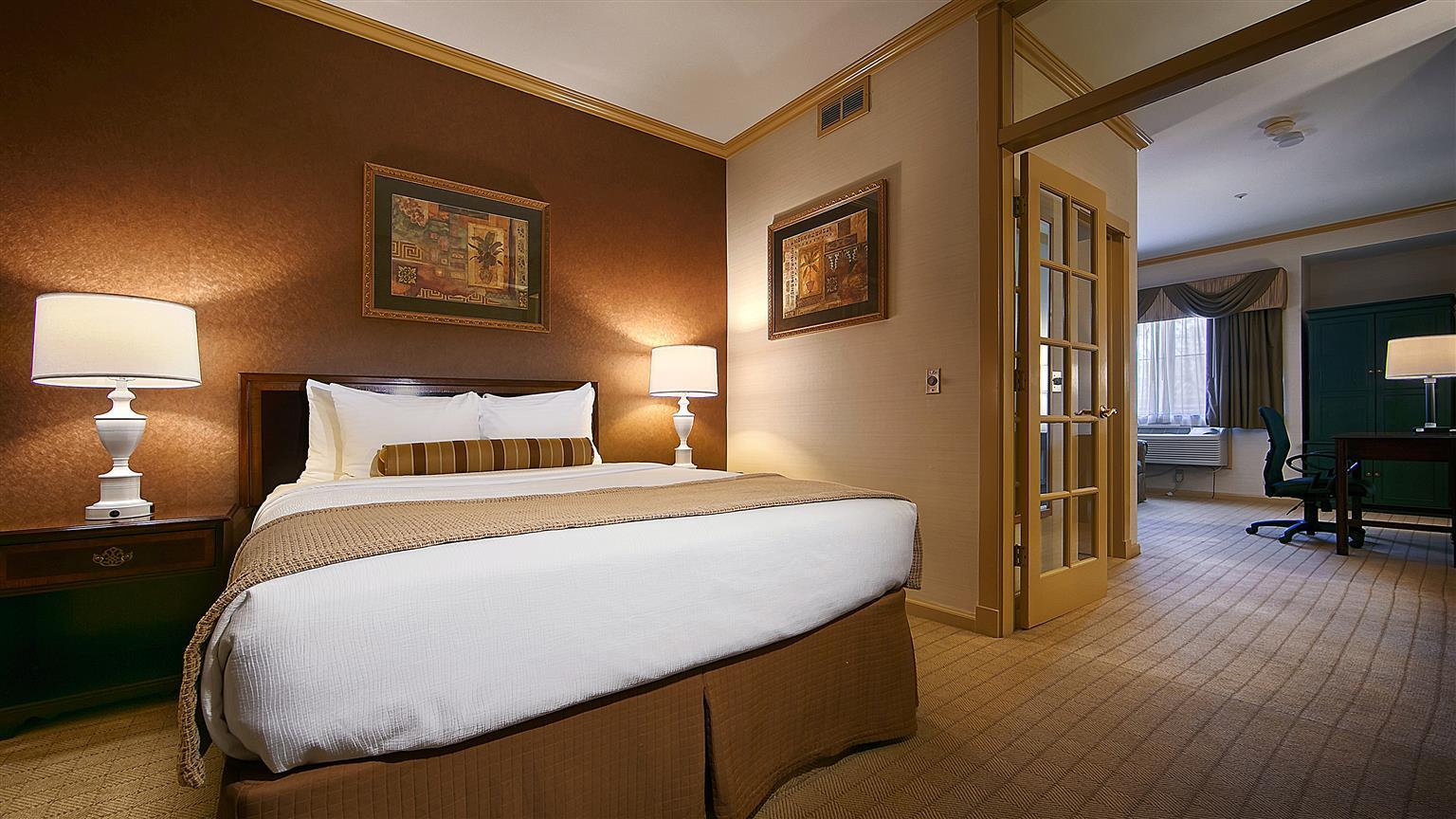 Best Western Plus Palm Court Hotel Дейвис Экстерьер фото